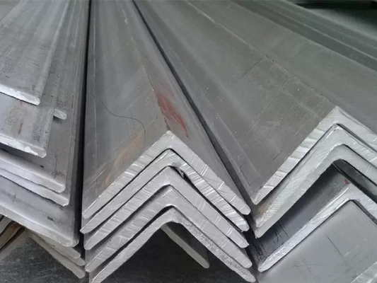 ASTM EN GBのステンレス鋼の角度のプロフィール2Bは200/300/400/900のシリーズを終える